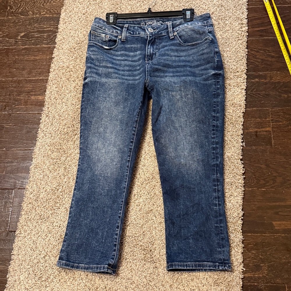 M jeans by Maurices, mid-rise distressed cropped, size 10